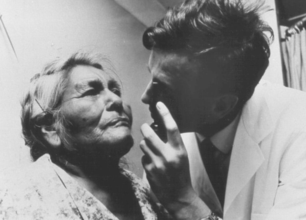 photo of Physician examining Pima woman in Arizona, c. 1980s